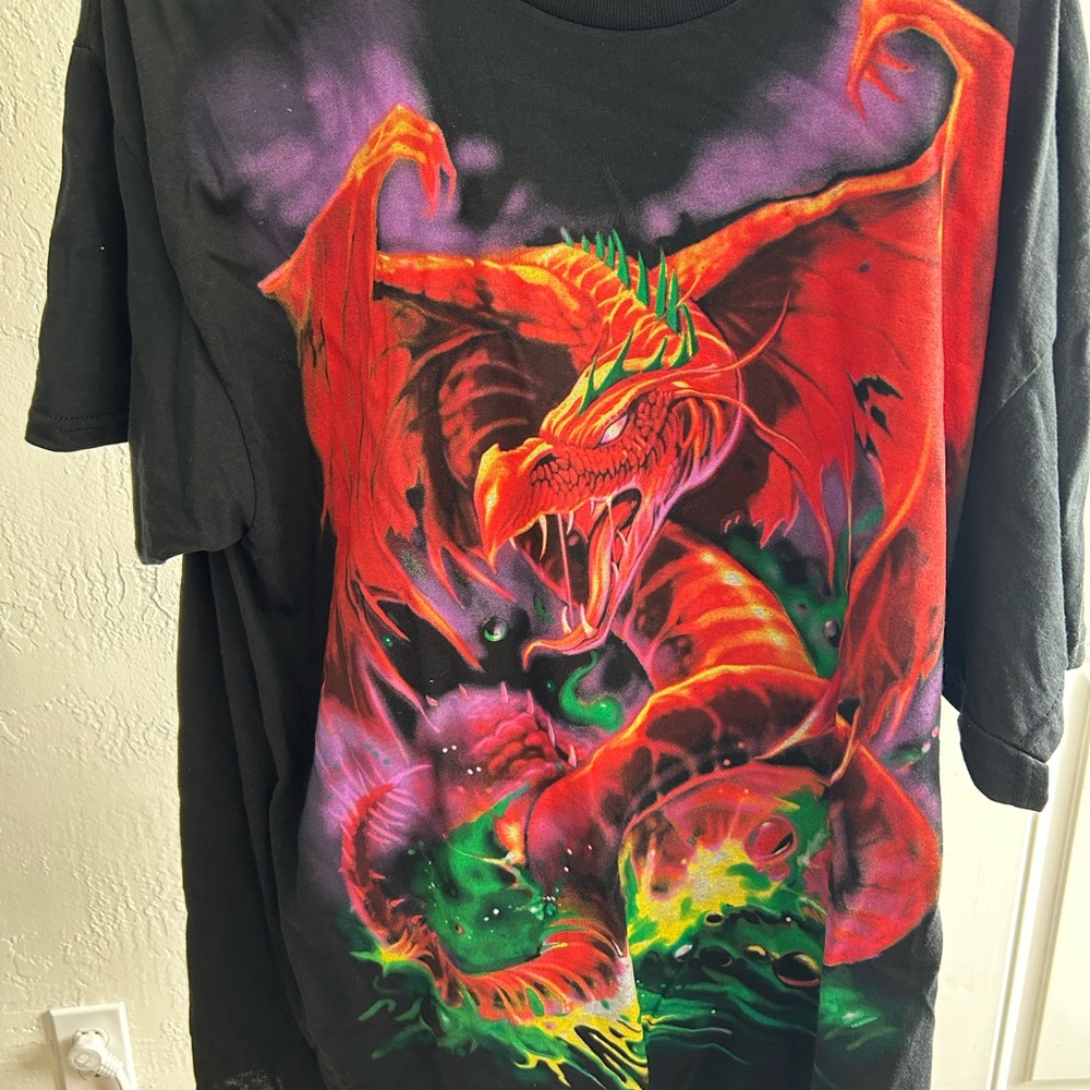 Liquid Blue Vintage Black Dragon T shirt  Size Large